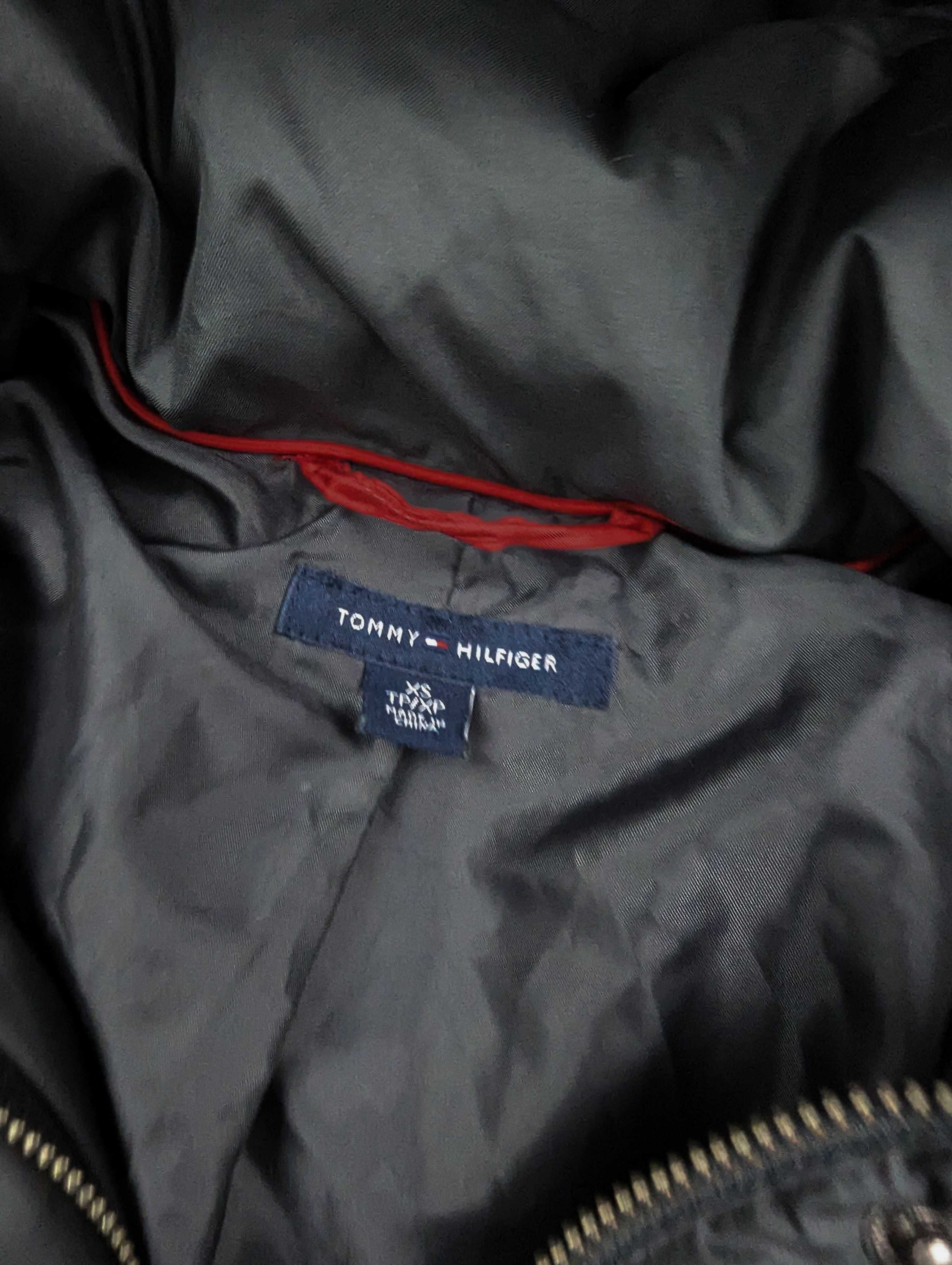 Tommy Hilfiger szara kurtka puchowa z kapturem XS logo