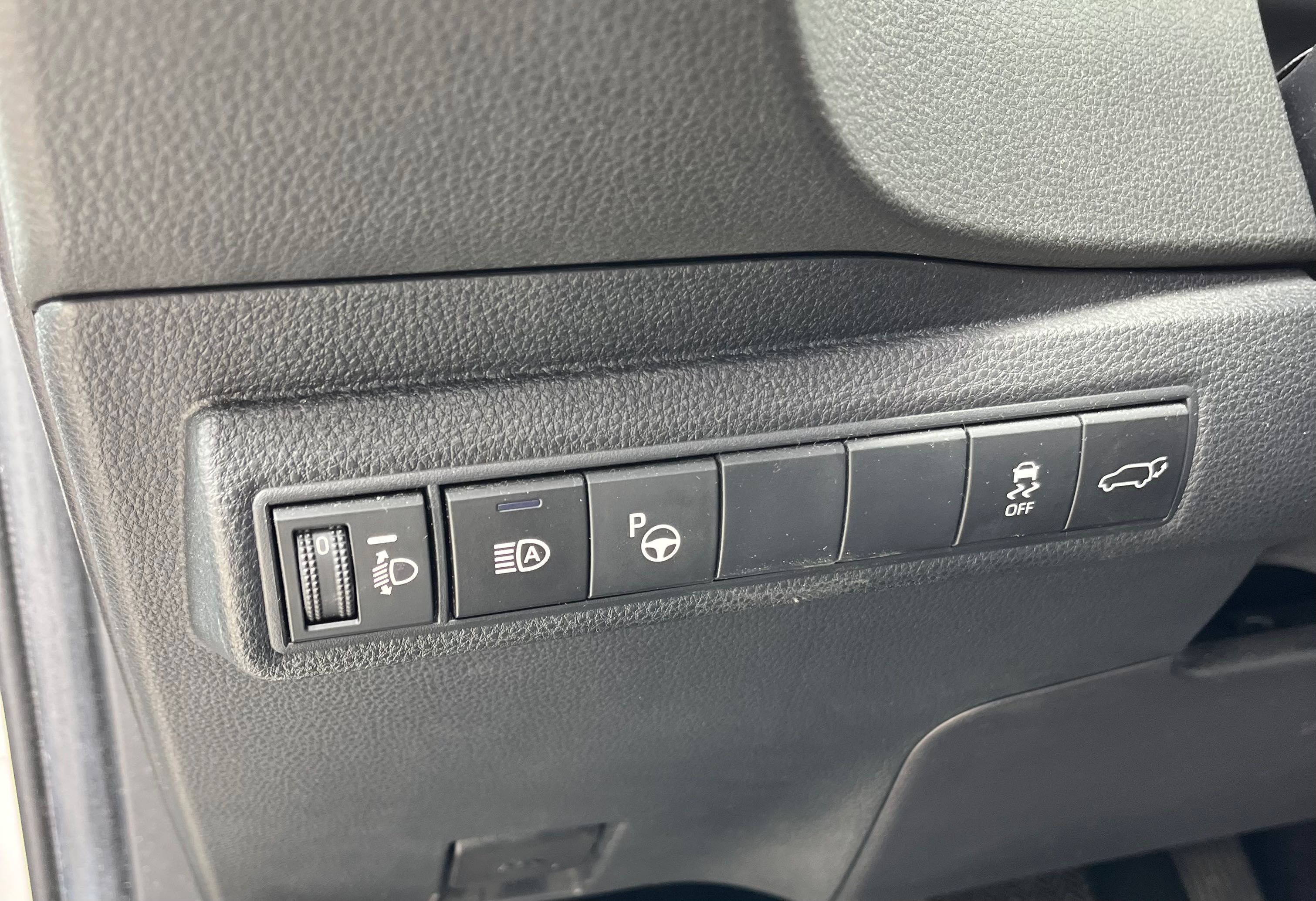 Corolla TS 2.0 Hybrid Dynamic Force Luxury Black Edition