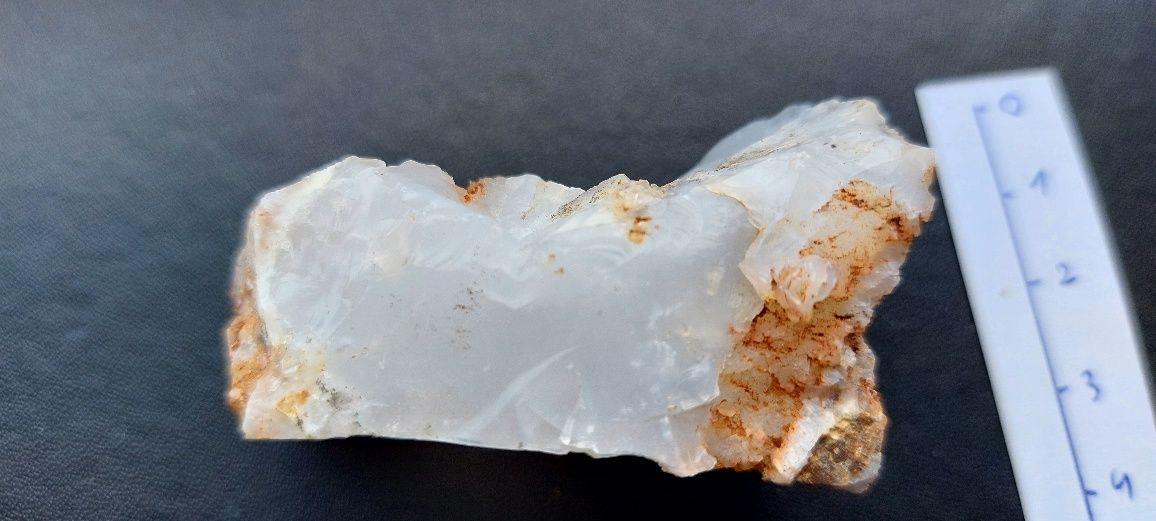 Opal mleczny ze Szklar