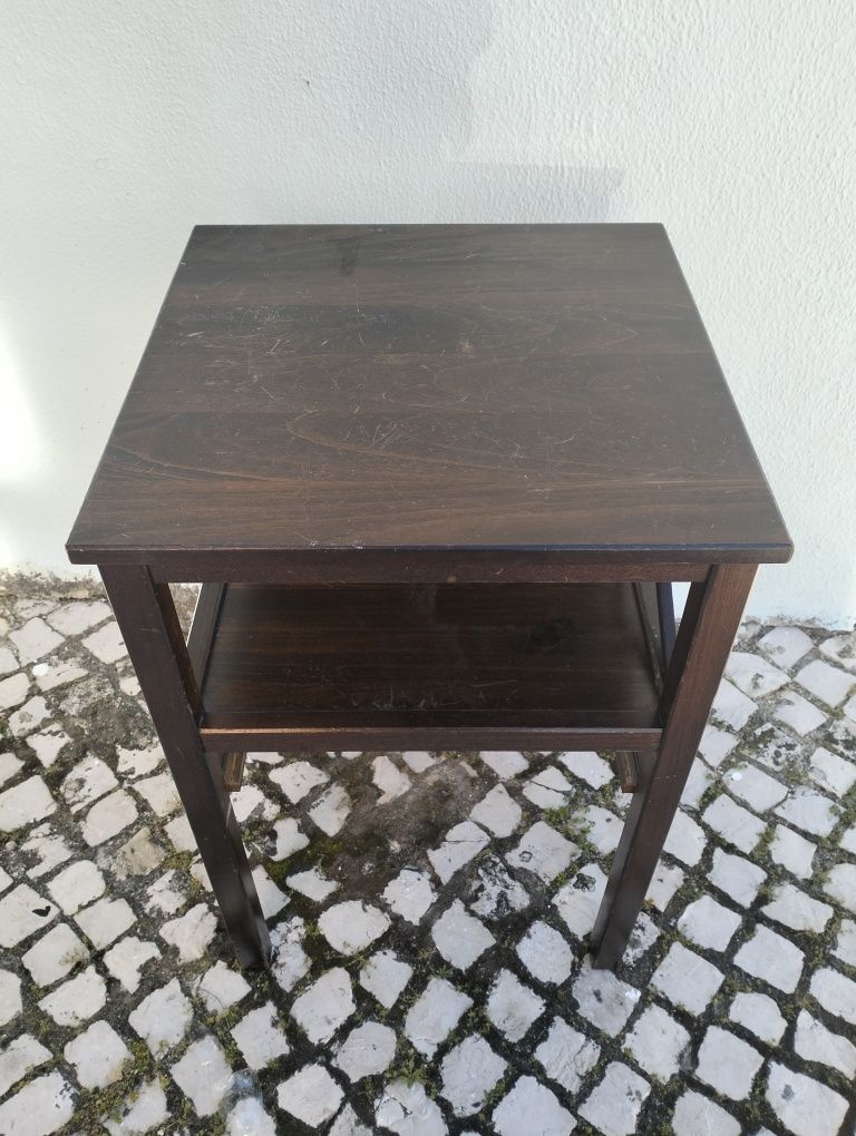 Mesa de apoio / cabeceira