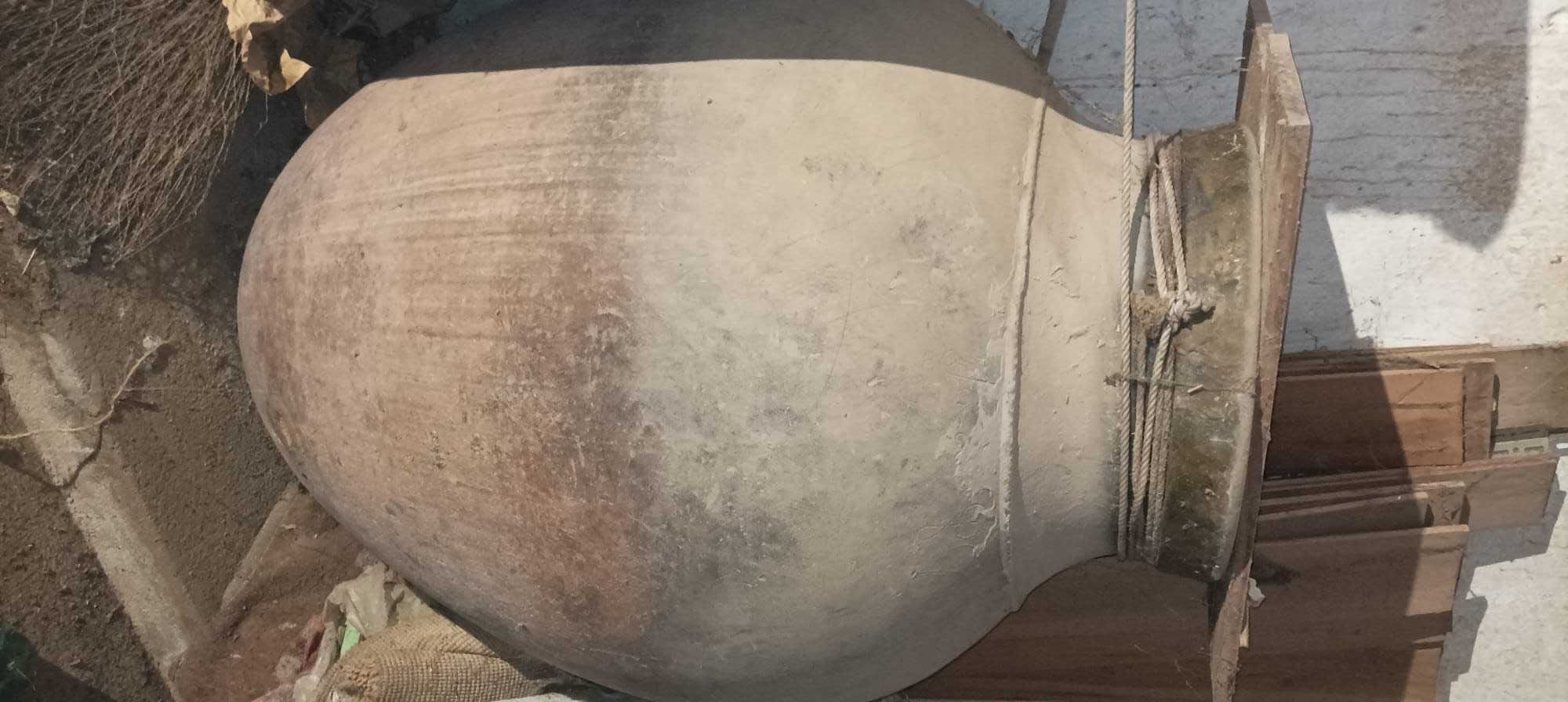 Talhas de barro para produção de bom vinho
