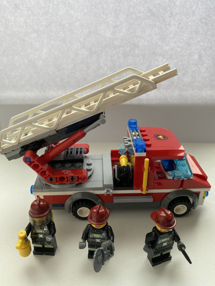 Lego City (Лего Сити) тушение пожара/60003