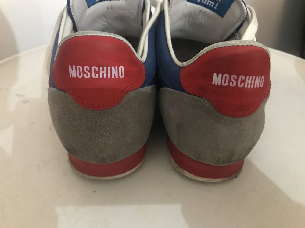 Sapatilhas Moschino 44