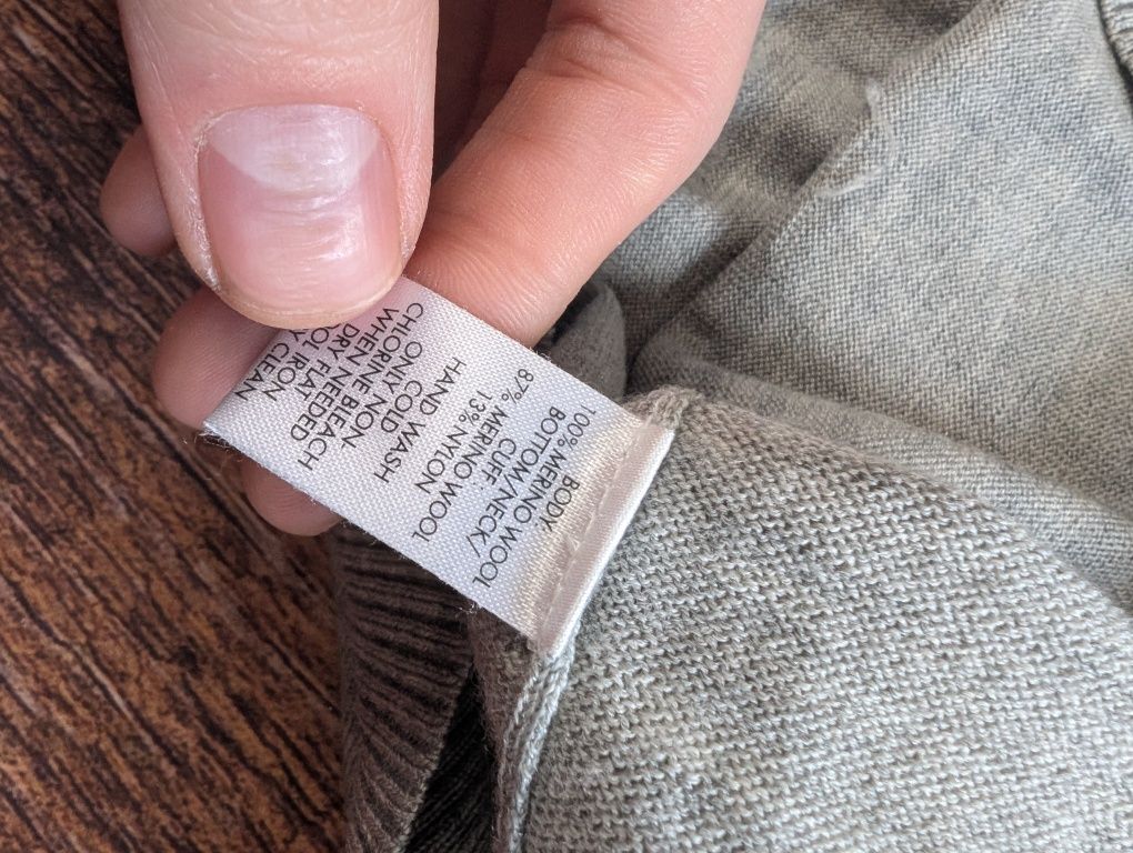 Bezowy sweter wełniany Calvin Klein merino wool