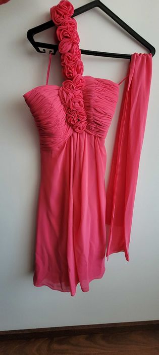 Vendo vestido de cerimónia novo