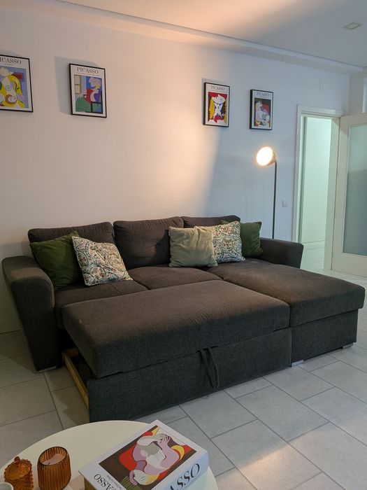 Vendo Sofá-cama chaise loungue com arrumação