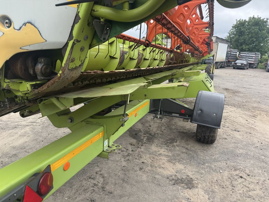 Продам жатку Claas V1050