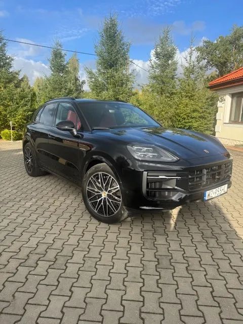Porsche Cayenne Porsche Cayenne E‑Hybrid 2.0 PHEV (MY2024) – Cesja Leasingu