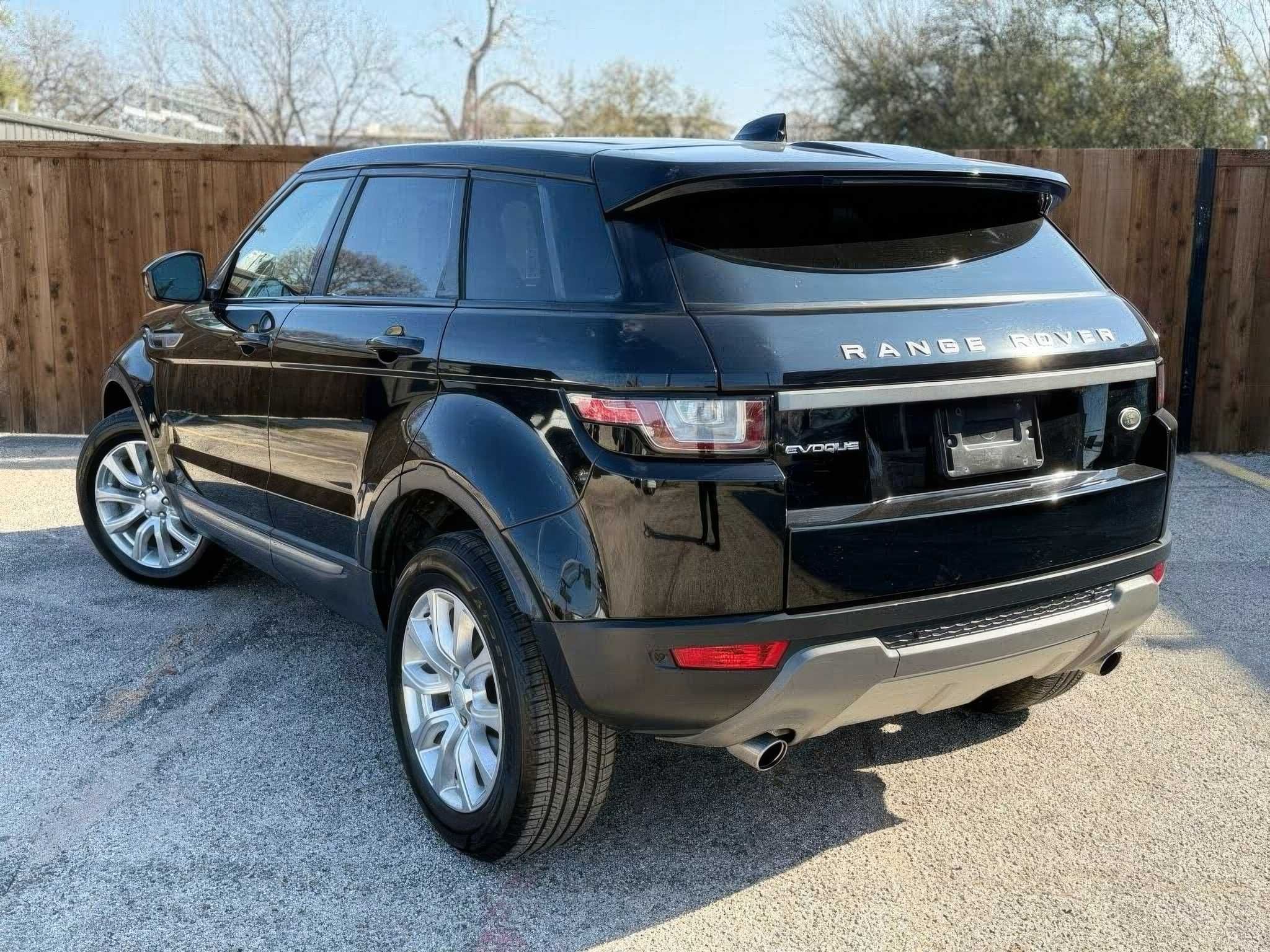 2018 Land Rover Range Rover Evoque SE