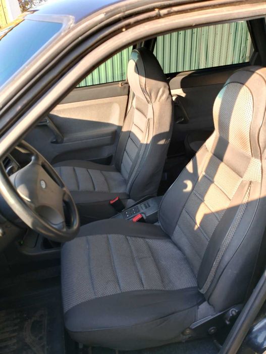 Жигули ВАЗ 2112  Лада LADA