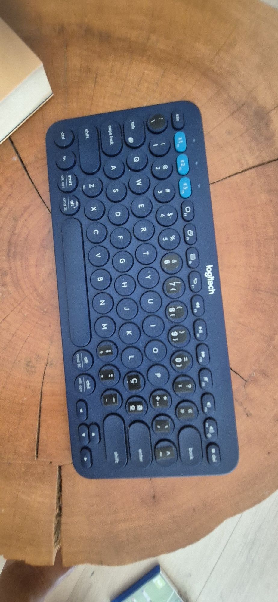 Teclado Bluetooth Logitech  portátil K380