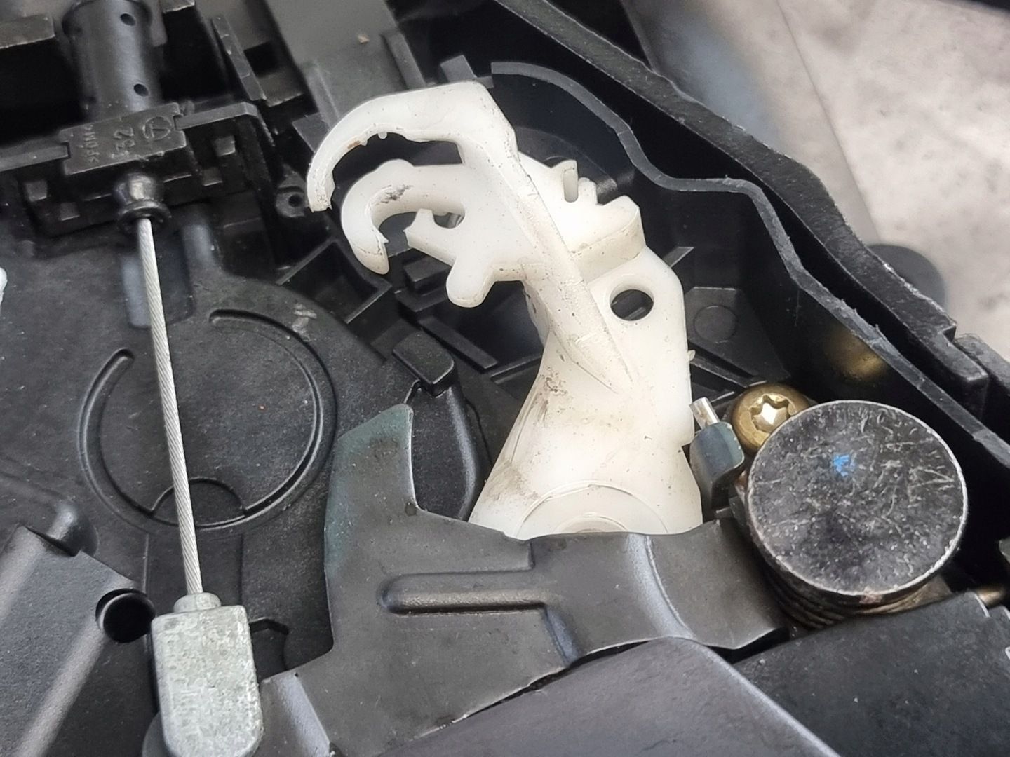 Zamek Drzwi Prawy przód 30699110 RH 10 Pin Volvo V50