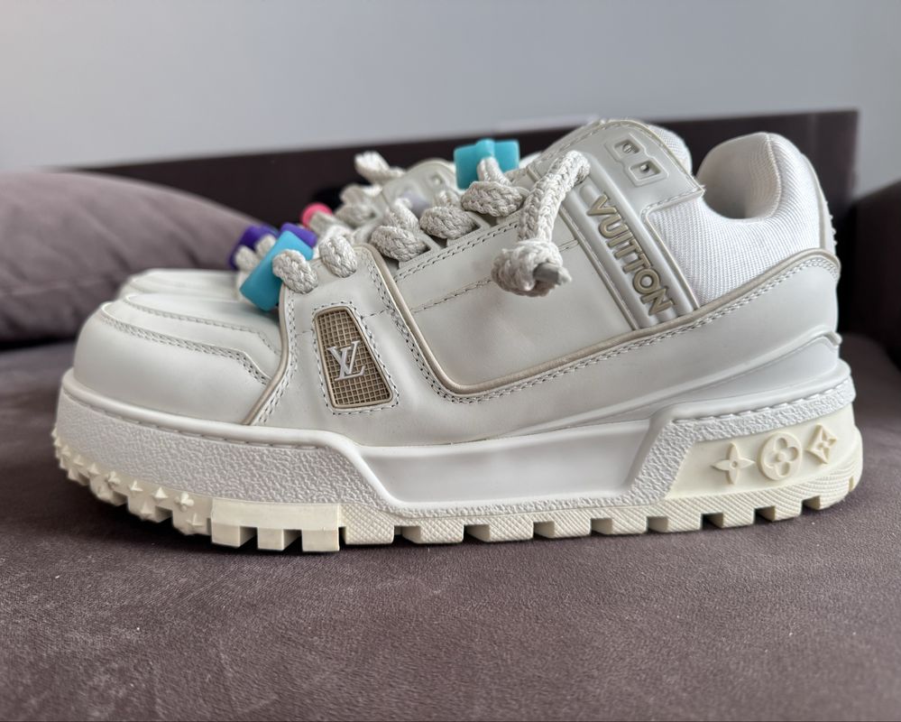 60. Louis Vuitton LV Trainer Maxi White