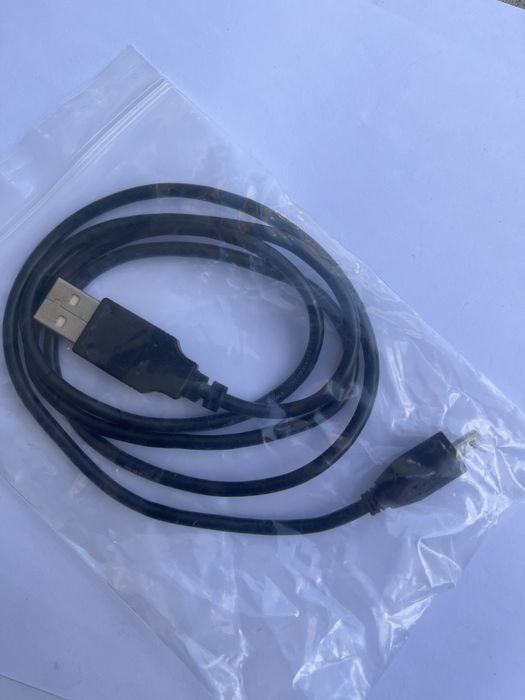 USB cable AWM 2725.