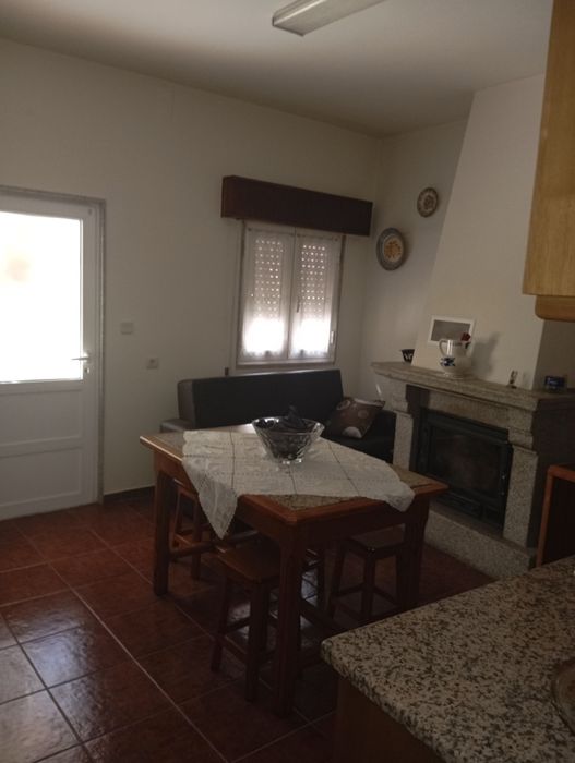 Venda moradia aldeia Lebução