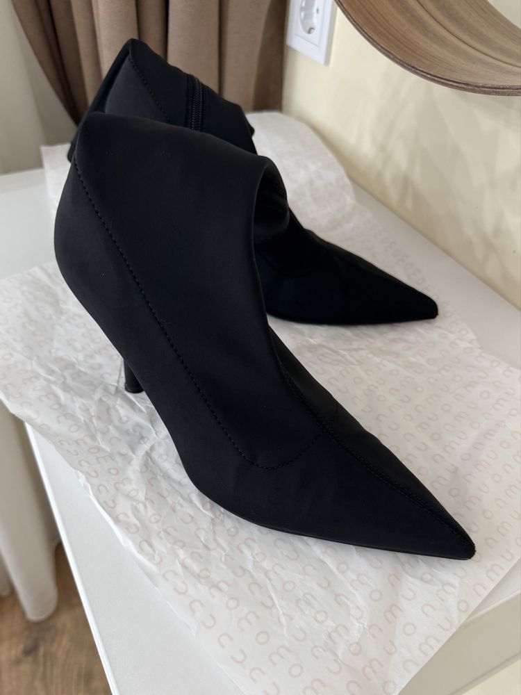 Нейлонові ботильйони чоботи туфлі Zara 42 розмір