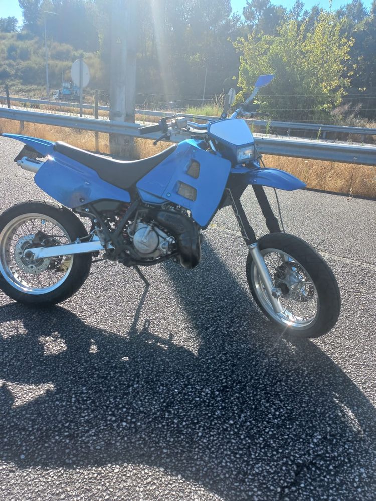 Suzuki ts125r supermotard