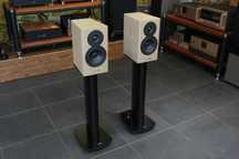 Dynaudio Evoke 20