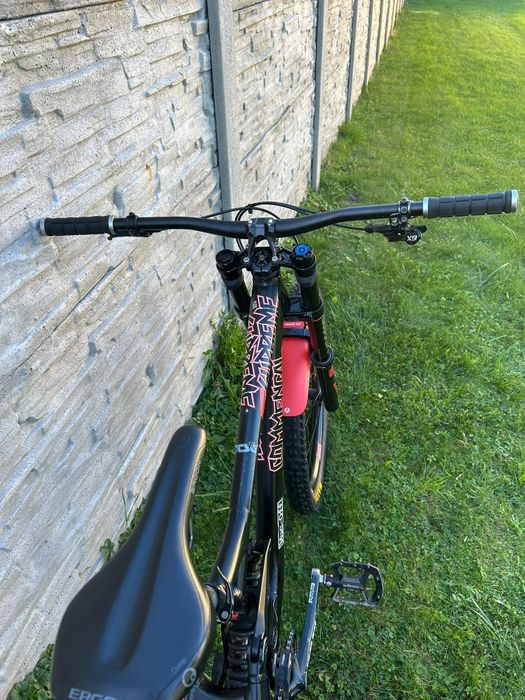 Commencal Supreme V3 Downhill stan idealny top konfiguracja