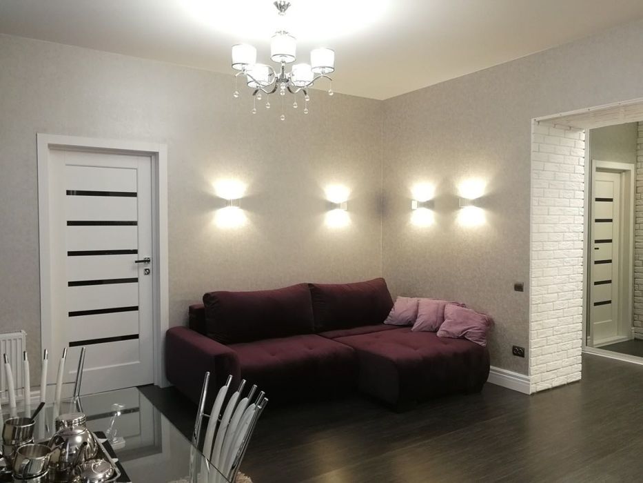 Аренда сучасноїї 2-х кімнатної квартири. Центр.