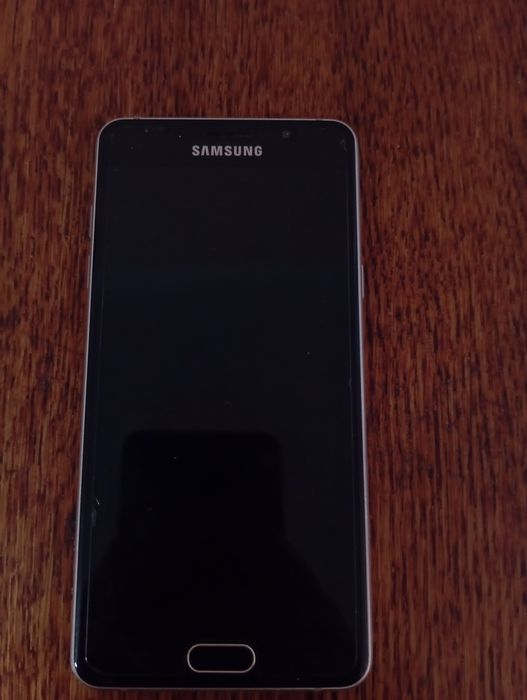 Продаю Samsung Galaxy A5 (2016)