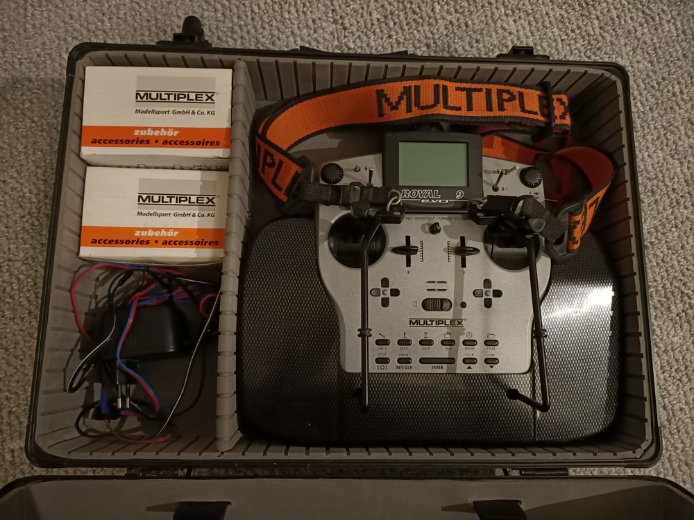 Nadajnik MULTIPLEX Royal evo 9 35 MHz + odbiorniki