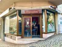 Loja de esquina em Alcântara com 2 montras para venda - EXCELENTE INVE