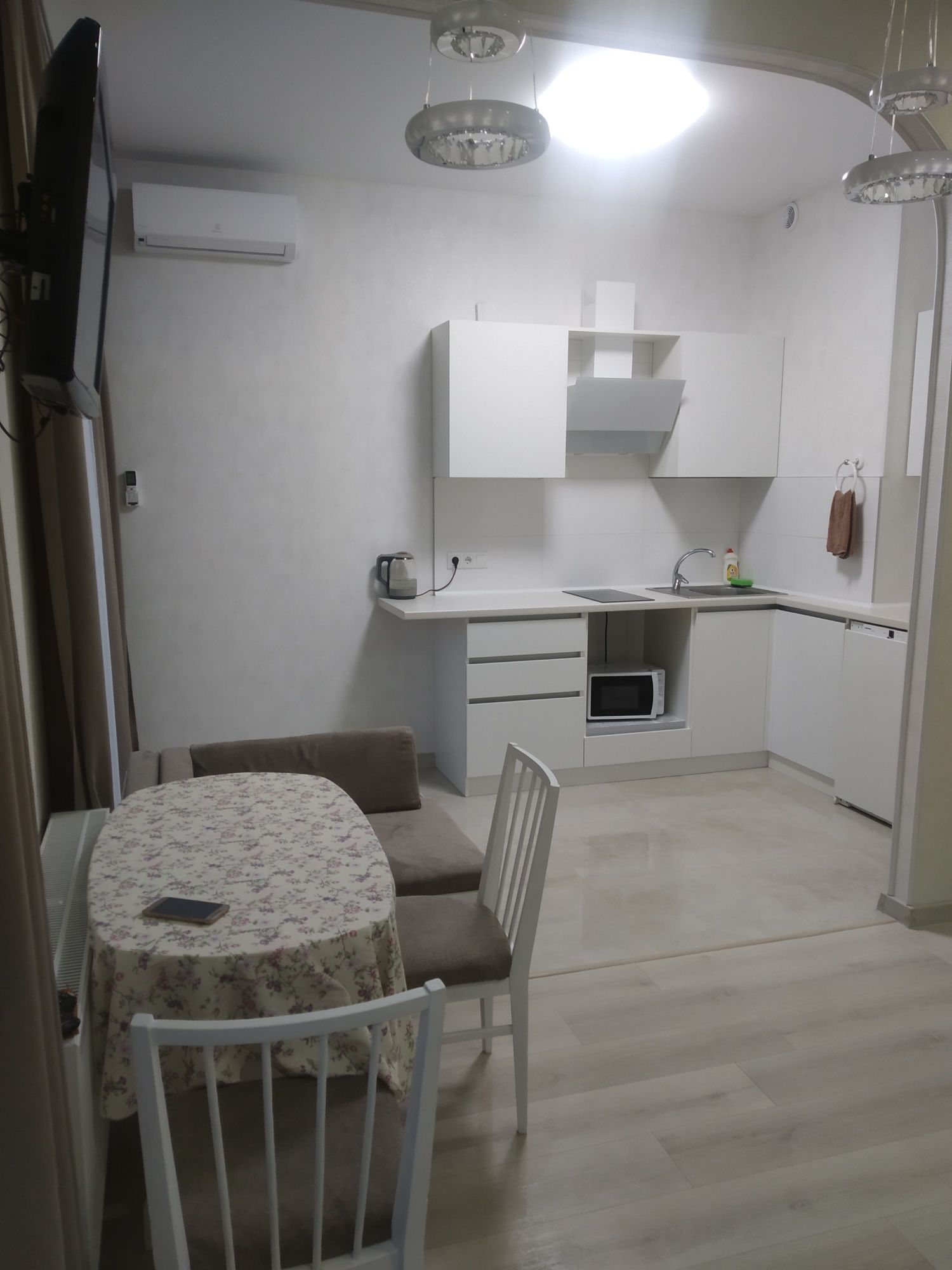 Квартира Аркадия,Элегия парк 2-й эт. от хозяина,есть укрытие,генератор