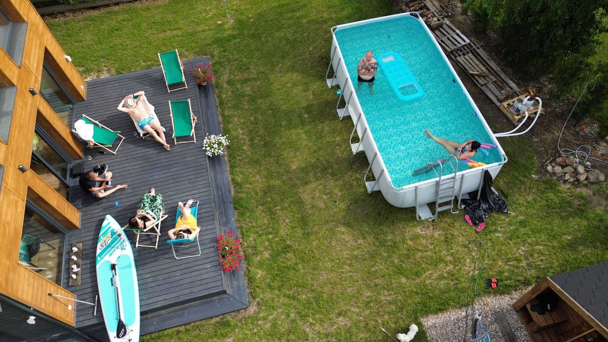 Domek na wakacje z jacuzzi sauna jezioro, BASEN, samodzielny las koza