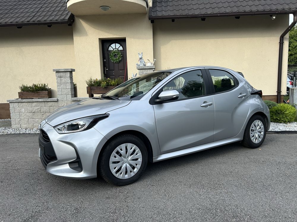 Toyota yaris 4 hybryda super stan