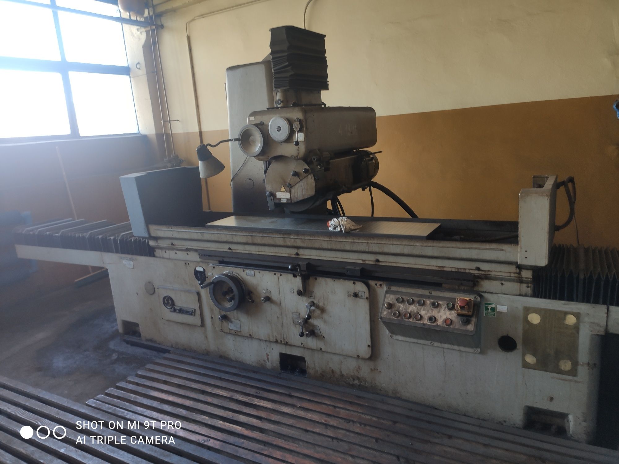 Szlifierka JOTES SPD 30 B 350x1500