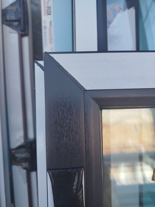 Двері та вікна металопластикові