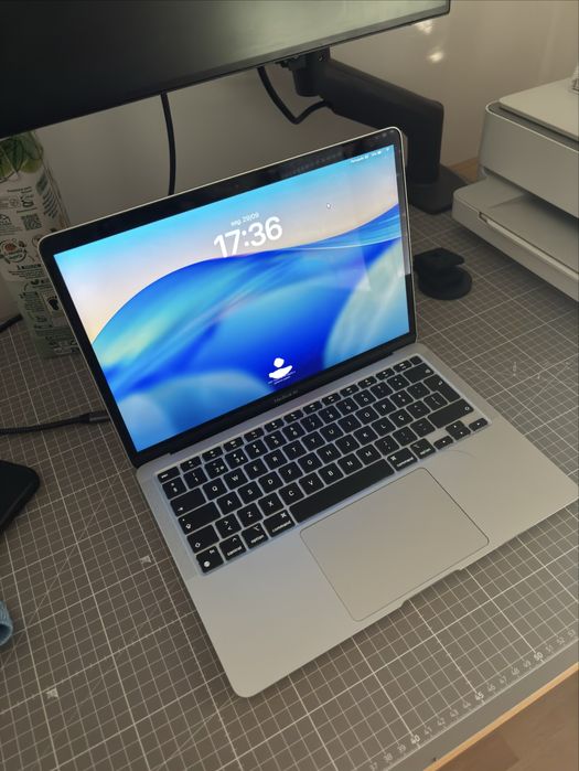 Macbook Air 2020 13”