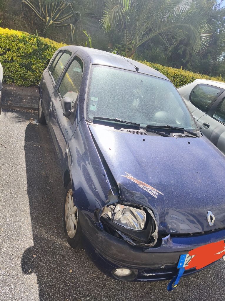 Vendo Renault clio 1.2 a gasolina