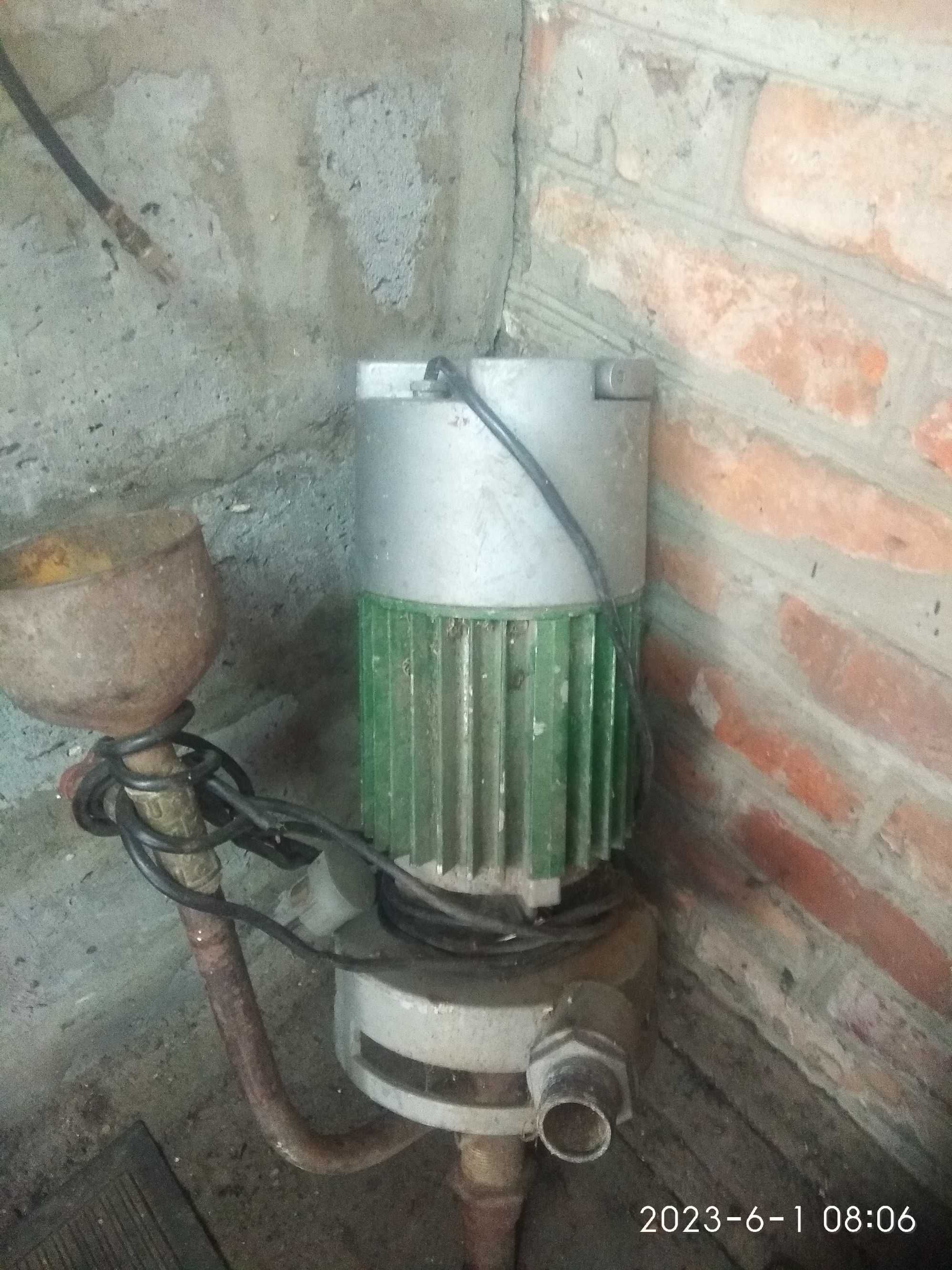 Продам насос для воды БЦН