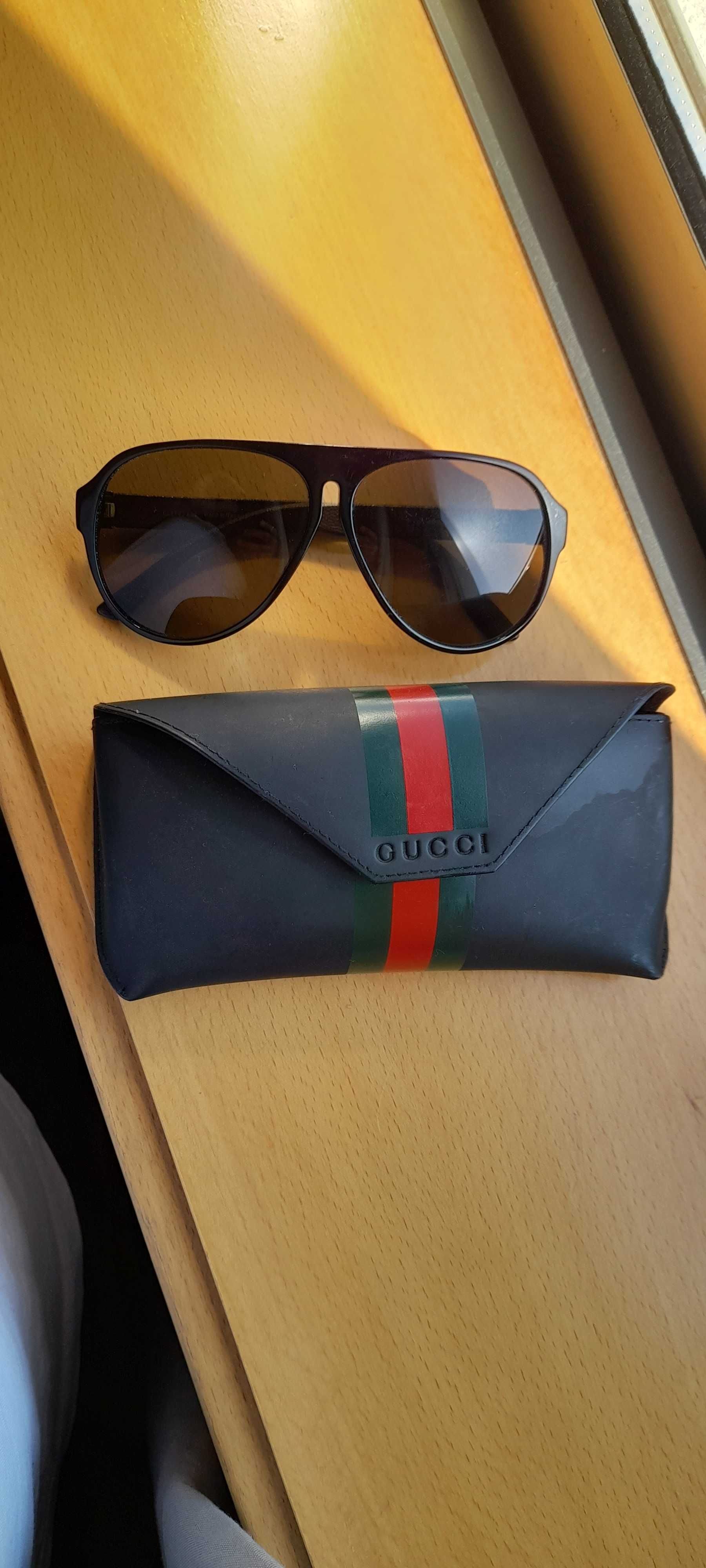 Óculo gucci semi-novo