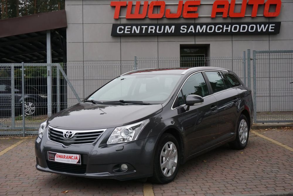 Toyota Avensis GWARANCJA 1.6Benzyna 132PS Klimatronik SPRAWDŹ Budzyń 140aut Zamiana