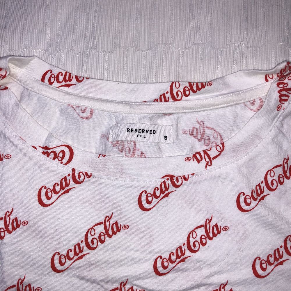 T-shirt Coca-Cola - Marki Reserved, Rozmiar S