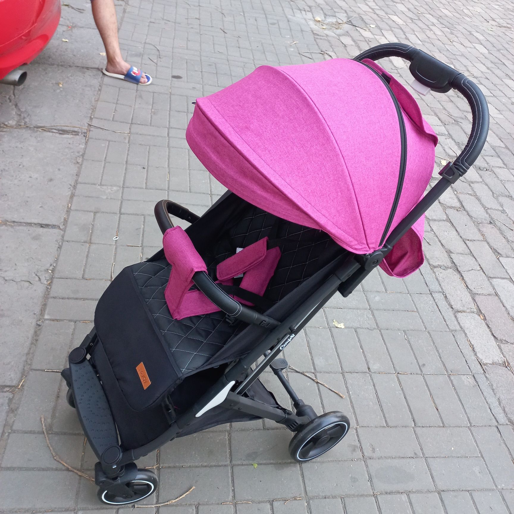 Продам нову коляску