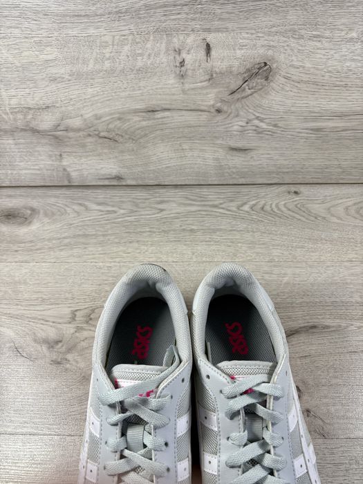 Жіночі кросівки Asics