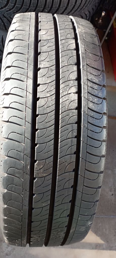 Opona 1szt 215/65/15C 104/102T Goodyear Efficient Grip Cargo 2022