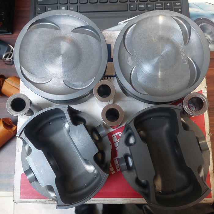 Tłoki kute subaru impreza ej25 ej257 kompletny zestaw