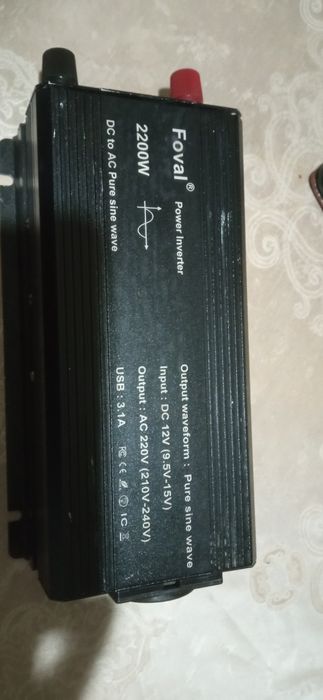 Инвертор FOVAL 2200вт,,12/220в. чистый синус,