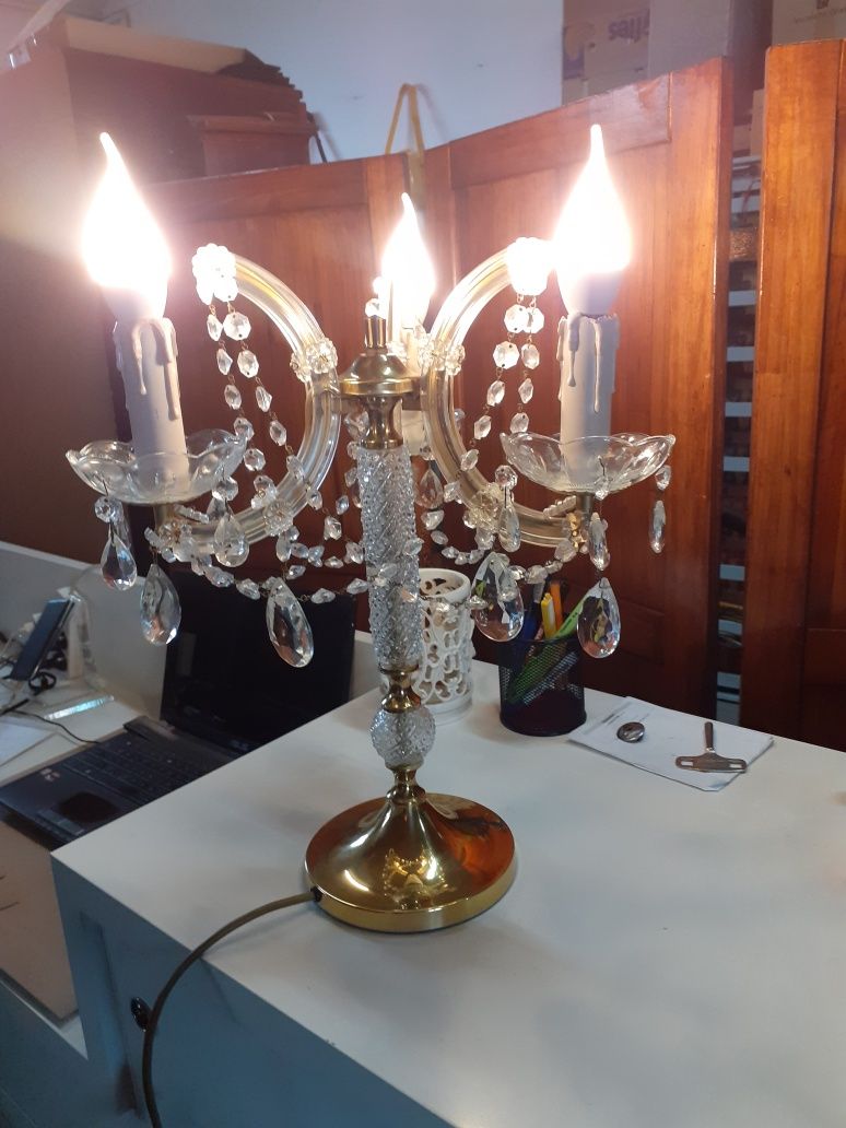 lampa nocna ANTYK stojąca mosiądz pokryty kryształem