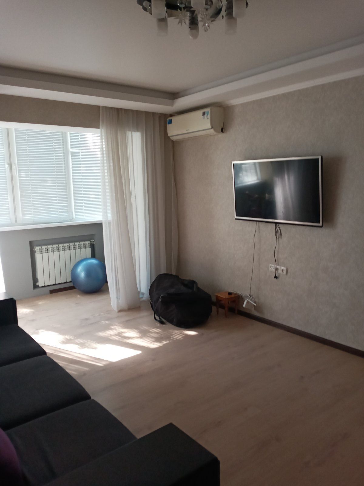 Продажа 3 комнатной квартиры,,ремонт,меб,техника