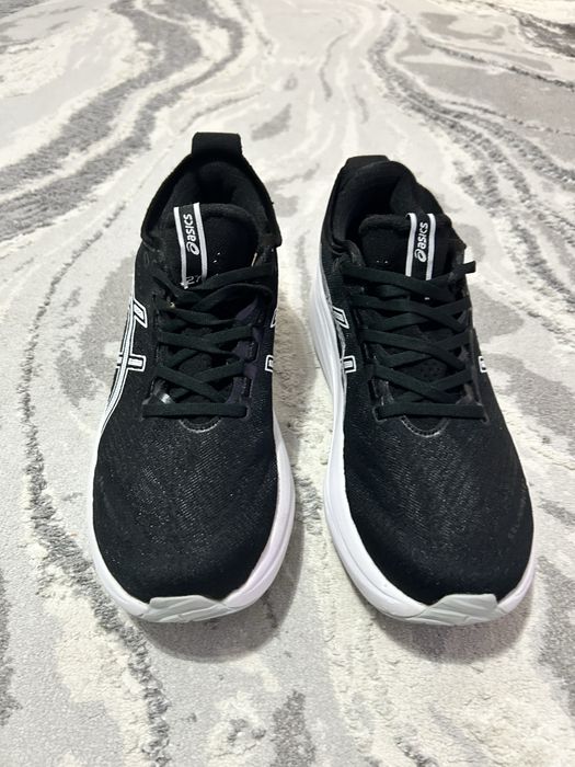 Asics Nimbus 27 - Como Novas