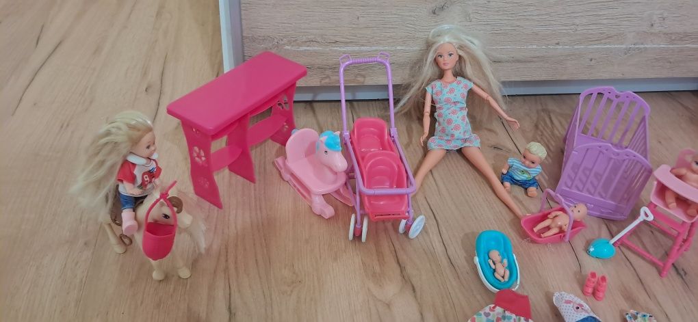 Zestaw barbie w ciąży i dzieci