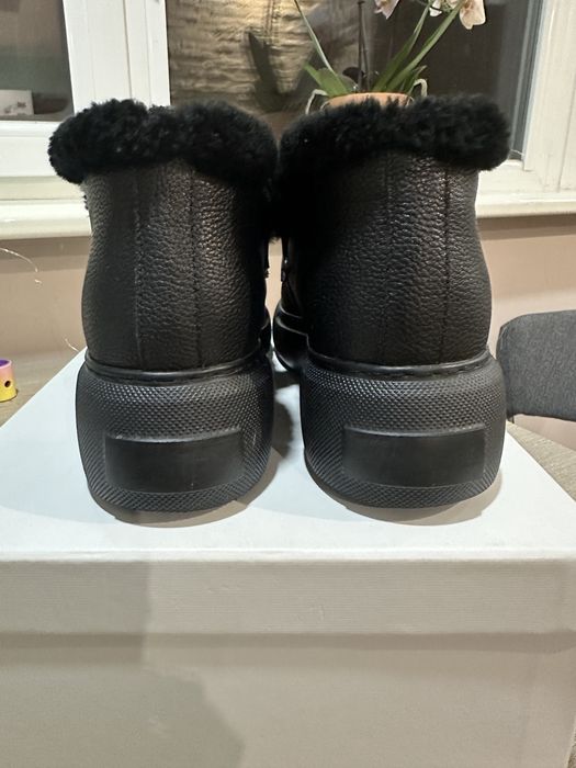 Лофери зимові, Estro