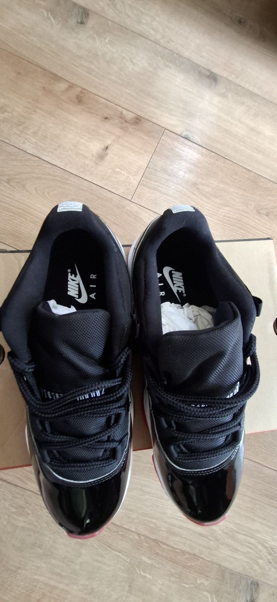 Jordan XI bread low