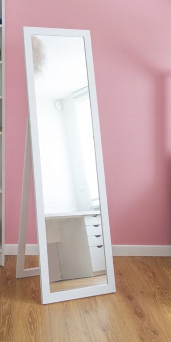 Stojące lustro w prostokątnej ramie MDF 170x60